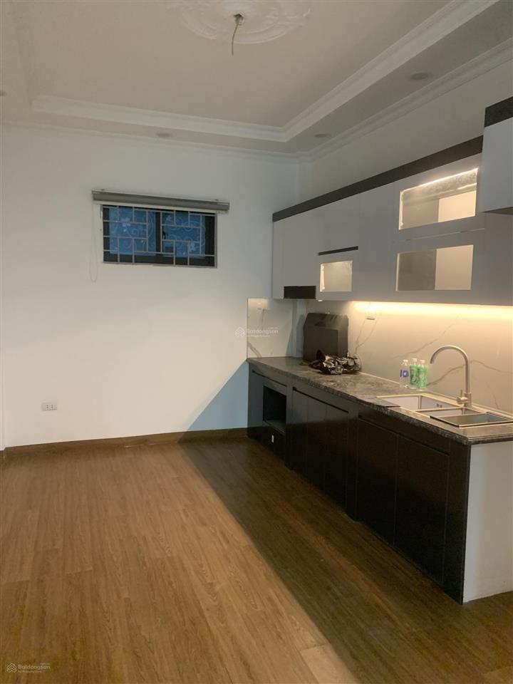 Bán gấp nhà 3 tầng x 45m2 dân xây kiên cố, ô tô vào thoả mái, vị trí ngay sát kđt dương nội