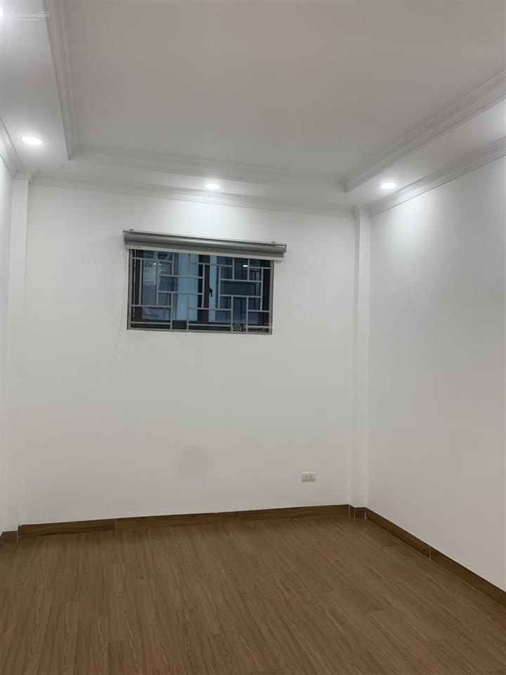 Bán gấp nhà 3 tầng x 45m2 dân xây kiên cố, ô tô vào thoả mái, vị trí ngay sát kđt dương nội