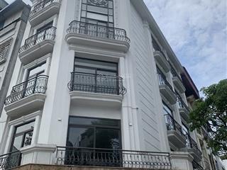 Bán gấp căn góc 5 tầng siêu phẩm mặt phố lê văn lương  tố hữu kinh doanh cực đỉnh, giá cực tốt