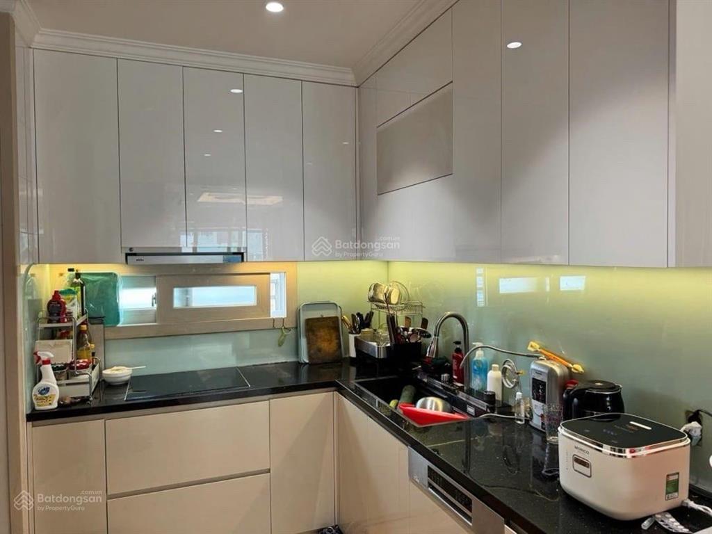 Bán căn hộ chung cư booyoung dt 95.5m2 thiết kế 3pn full nội thất, tầng cao view đẹp giá cực tốt