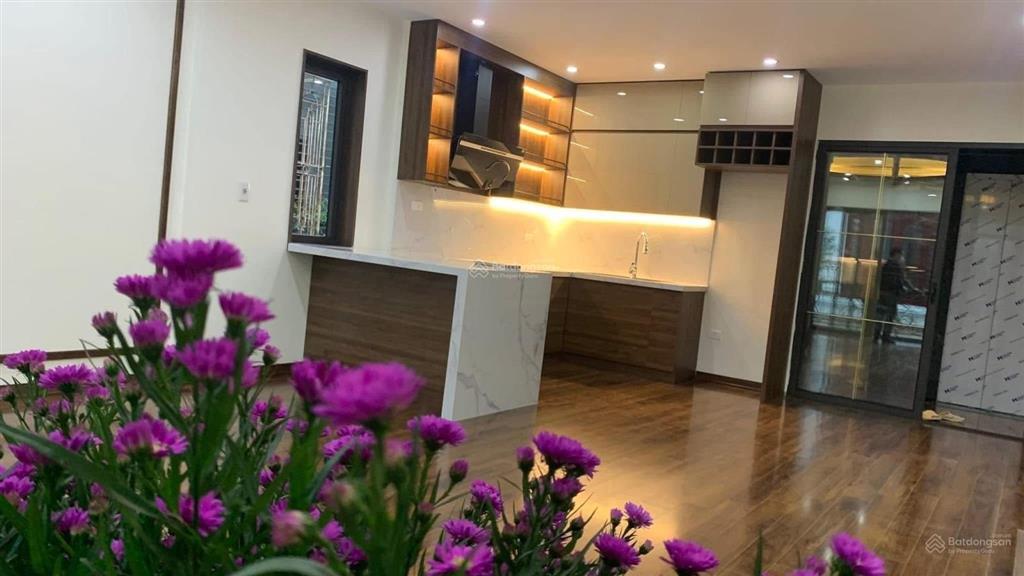 Bán gấp căn góc 5 tầng x 40m2 cực đẹp, ô tô vào nhà, sát đại học hà nội  công viên phùng khoang