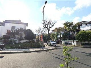 Bán góc 2 mặt tiền đường bằng lăng 2  gần euro villa 1