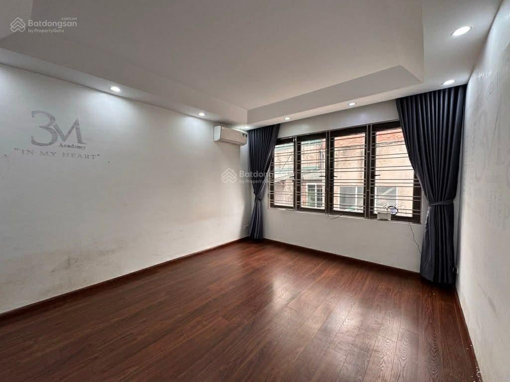 Bán nhà mặt ngõ nam dư 35m 5 tầng otto đỗ cửa kinh doanh, sổ cuong đẹp không qh