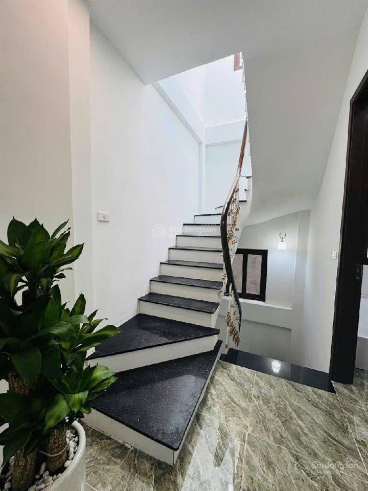 Bán nhà phố trần khát chân 32m2 4tầng ngõ nông gần phố