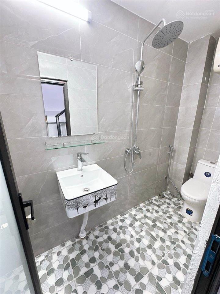 Bán nhà phố lĩnh nam 35m2 4 tầng ngõ nông, gần phố không qh