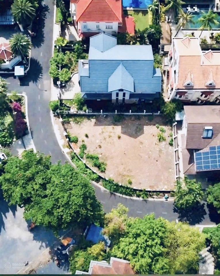 Giảm 5 tỷ  bán đất khu compound 146 nguyễn văn hưởng thảo điền  471m2 (20x25)  góc 2 mặt tiền