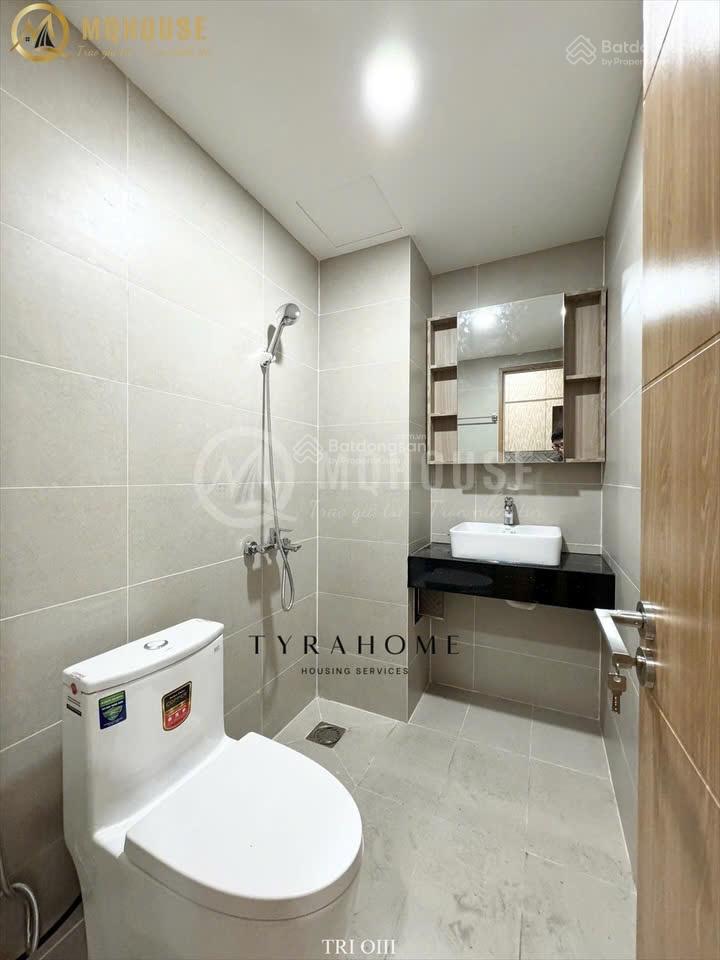 Khai trương căn hộ ban công cách đh văn lang 300m  full nội thất  thang máy
