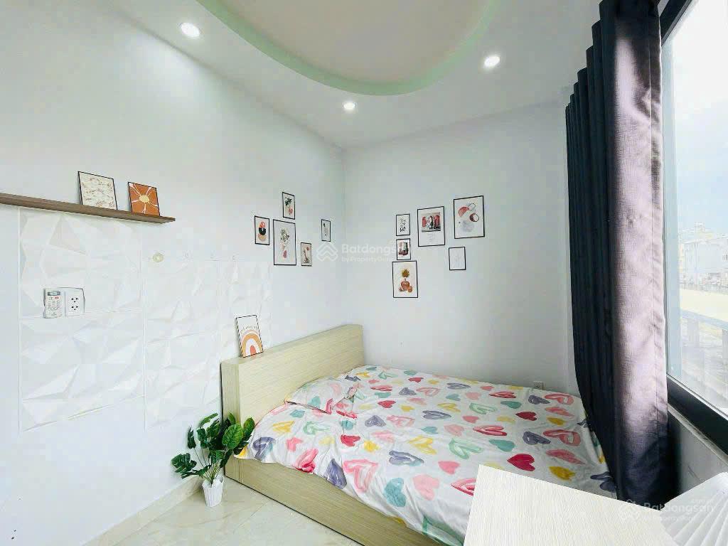 Ch mới đẹp 30m2 ngay vòng xoay dân chủ/limtower/cmt8 q3  giặt riêng  tầng thấp