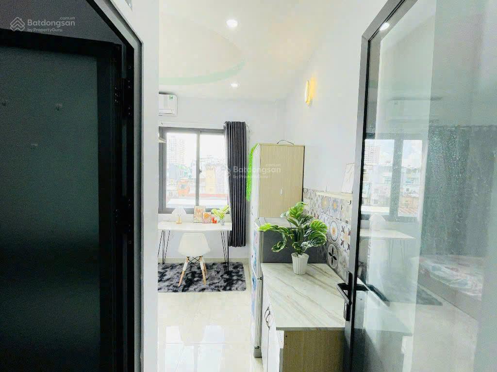 Ch mới đẹp 30m2 ngay vòng xoay dân chủ/limtower/cmt8 q3  giặt riêng  tầng thấp