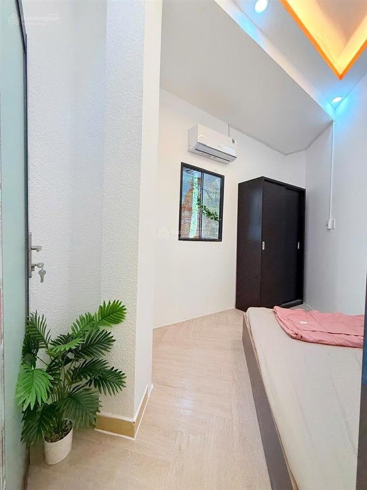 Cho thuê 2 phòng ngủ 40m2 gần q1/phú nhuận/hàng xanh/thị nghè/bà chiểu/hồng bàng/hutech mới free xe
