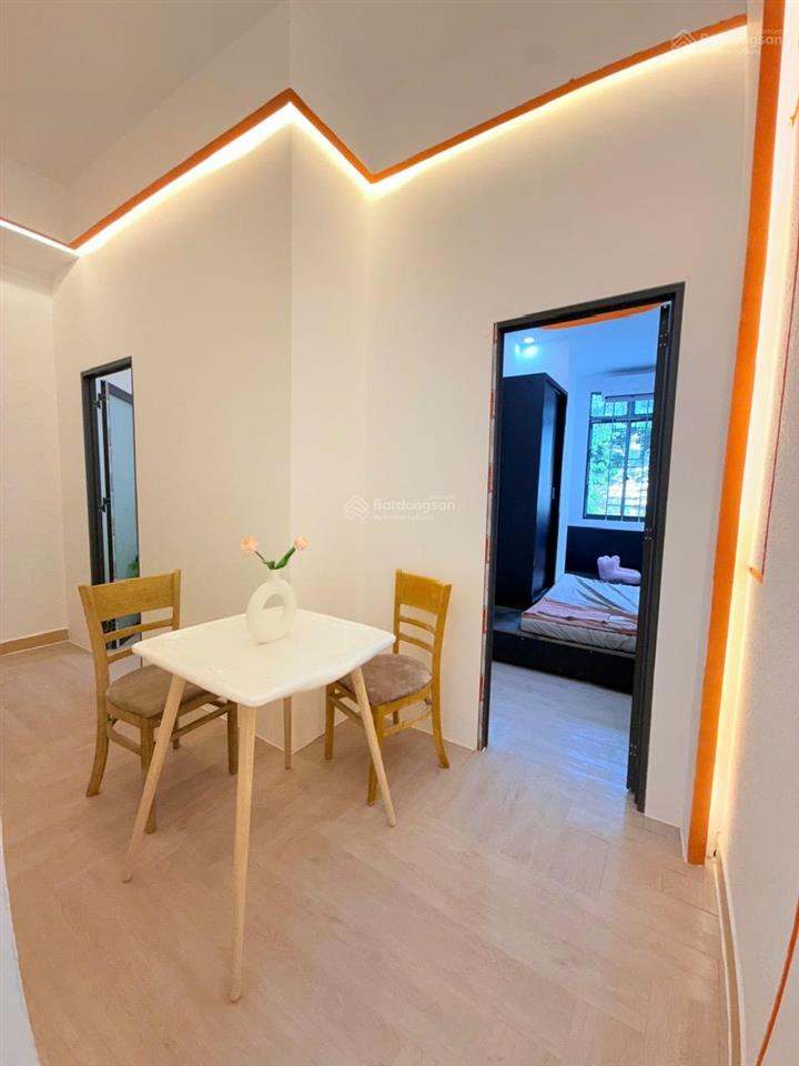 Cho thuê 2 phòng ngủ 40m2 gần q1/phú nhuận/hàng xanh/thị nghè/bà chiểu/hồng bàng/hutech mới free xe