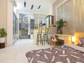 Căn hộ 40m2 gần sân bay tân sơn nhất  phan xích long  quận 1  quận 3  thang máy  full nội thất