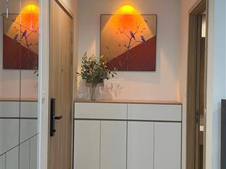 Căn hộ một ngủ rộng 47 m² full nội thất cần bán. sẵn sổ giao dịch luôn