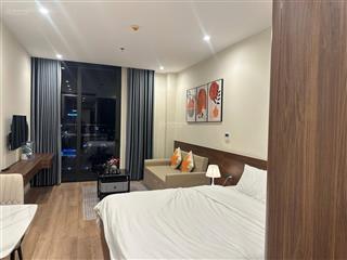 Bán studio icon40 tầng 16 view biển hồ nhạc nước. giá 1,8xx tỷ đã bao 5% full nội thất