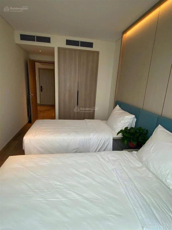 Căn góc 2 ngủ alacarte hạ long sẵn nội thất. sẵn sổ đỏ giá 4,730 tỷ 0986 339 ***