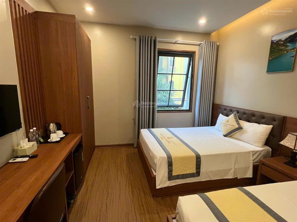 Bán từ từ khách sạn full nội thất 120m2 xây 5 tầng có tận 16p, dòng tiền  500triệu/năm khu euroup