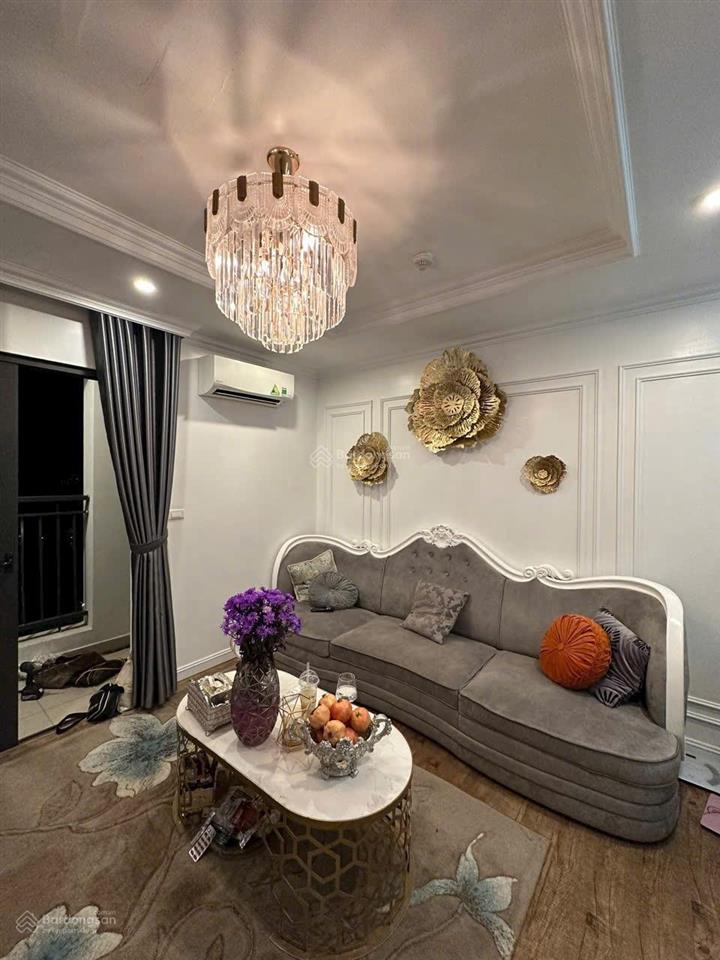 Sốc  chính chủ cần bán 2 ngủ full nội thất đẹp xin view chính biển tầnng cao phòng ngủ đông nam