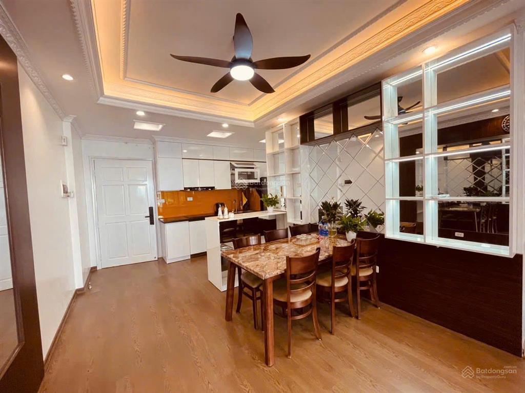Newlife 3 ngủ em cần đẩy nhanh tầng cao toà b ban công hướng mát full nội thất đang vận hành