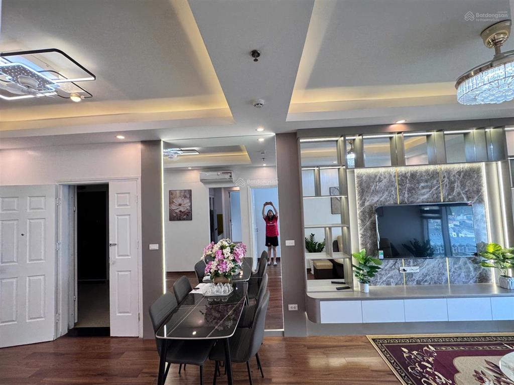 Thanh khoản nhanh căn 2pn toà 17 tầng vị trí có 102 giá tốt nhất thị trường