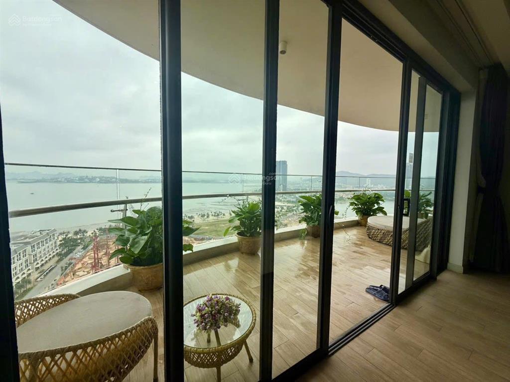 2 ngủ view biển citadines diện tích 98m cách biển 100m vị trí trung tâm hạ long