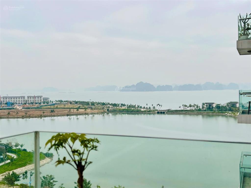 Căn hộ đẹp như hình. nội thất mới, view thoáng. chung cư 17 tầng hạ long. 3pn2vs giá tốt