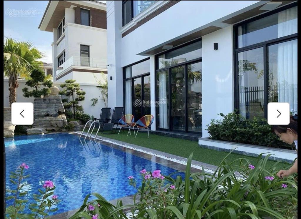 Chủ nhà định cư ở nước ngoài nên cần bán căn biệt thự flc full nội thất, view thấy sân golf và vịnh
