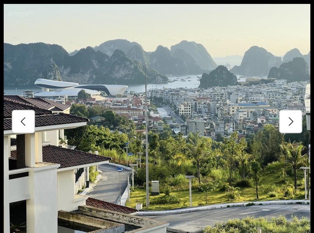 Chủ nhà định cư ở nước ngoài nên cần bán căn biệt thự flc full nội thất, view thấy sân golf và vịnh