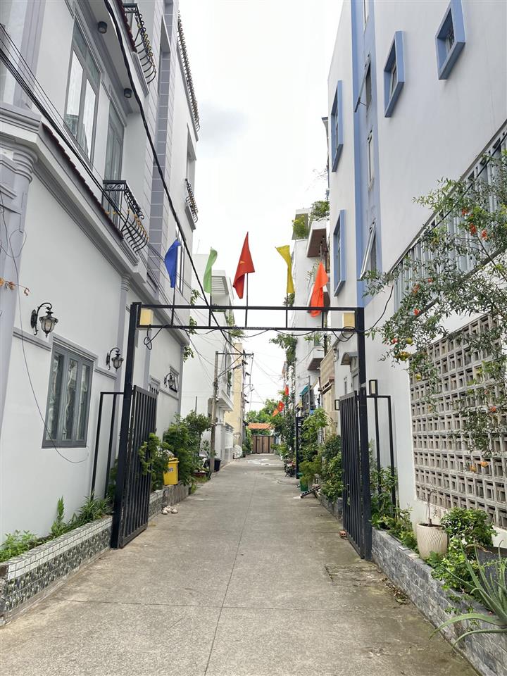 Hiếm  5,6 tỷ  nhà 2 tầng  hẻm ô tô 4,5m, ra ubnd p.hiệp bình, khu đô thị vạn phúc 3 phút