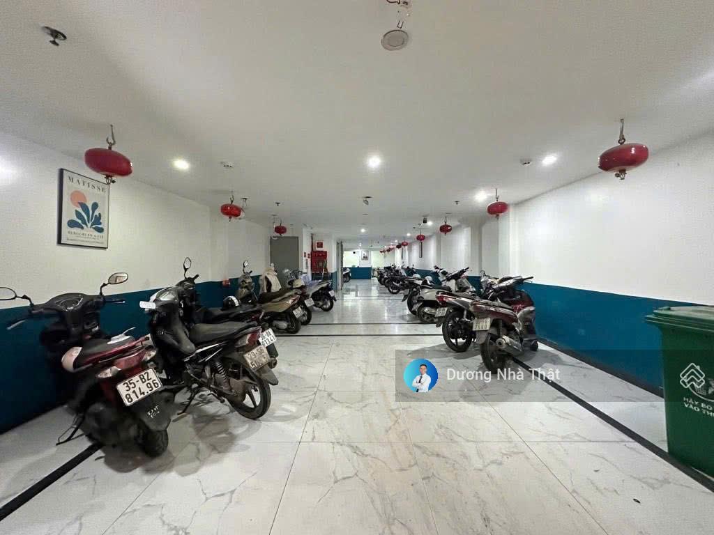 Phú diễn  30m ra phố  ngõ 3m, thông thoáng  17 phòng, 850tr/năm  15.9 tỷ