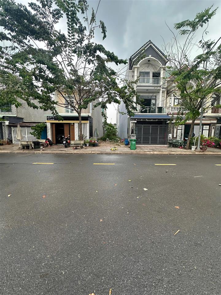 Cần bán gấp lô đất tđc lộc an long thành ngay sân bay lt. giá tl tiện ích không thiếu thứ gì