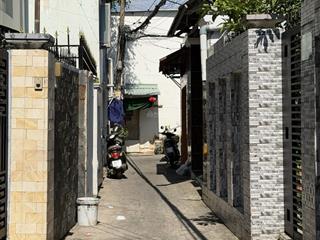 Bán đắt tặng nhà 67m2, gần gigamall phạm văn đồng, gần sông mát.