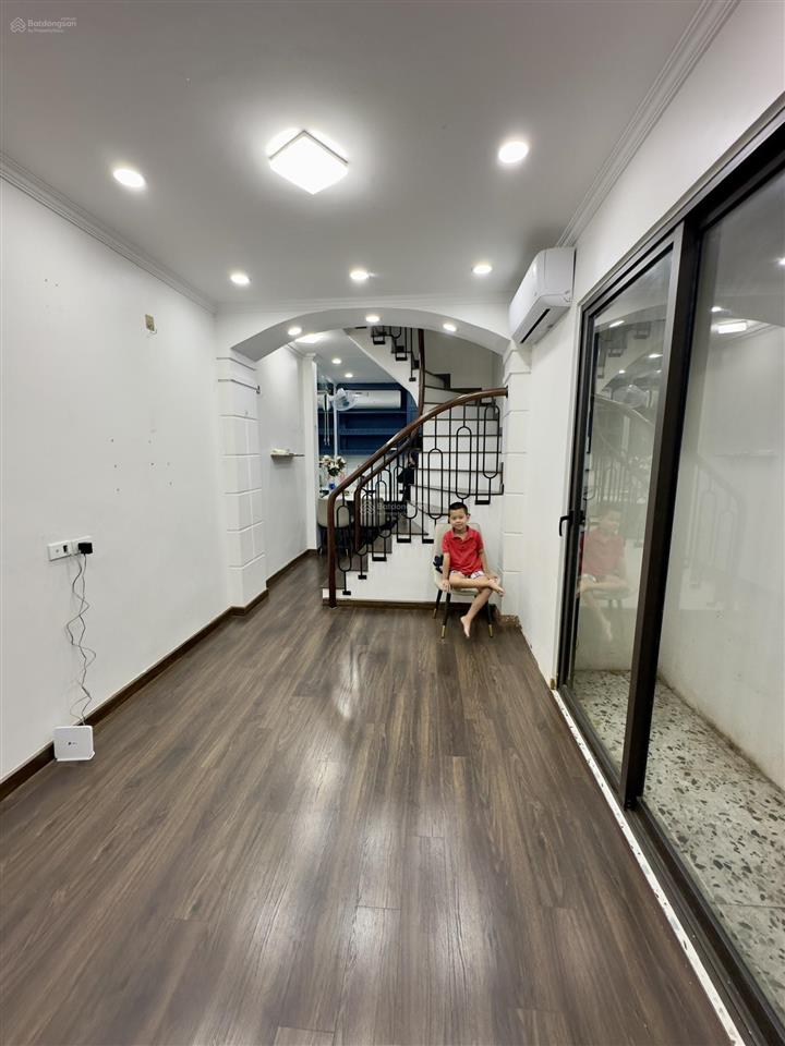 Bán căn này mới xây 4 tầng, tối ưu công năng, thích hợp để ở tại đông anh, cả nhà cả đất chỉ 5,5 tỷ