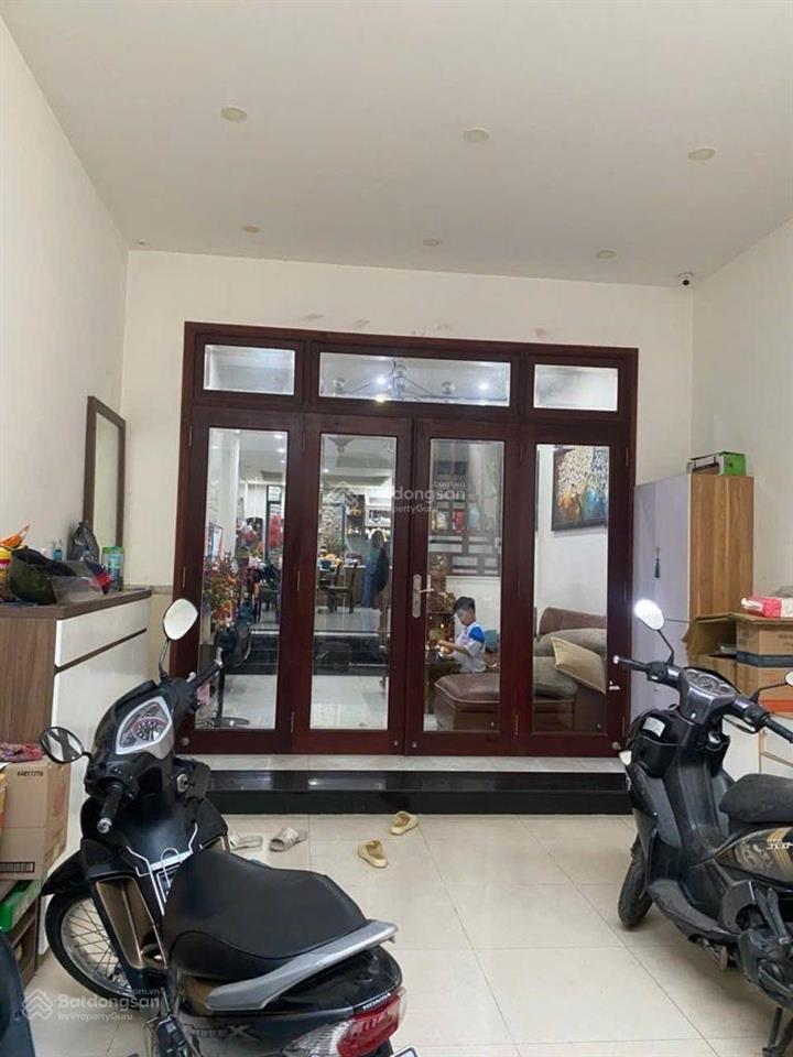 Đường 12m khu vip đặng thùy trâm 4 tầng xe tải thông có lề đường dt 84m2 hàng hiếm