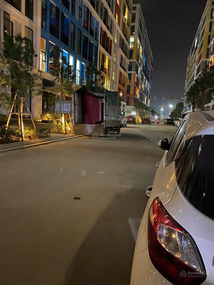 C yến 92  cho thuê căn hộ 1pn+ 48m2 full đồ, có slot để ô tô tại sun urban city hà nam, giá 5 tr