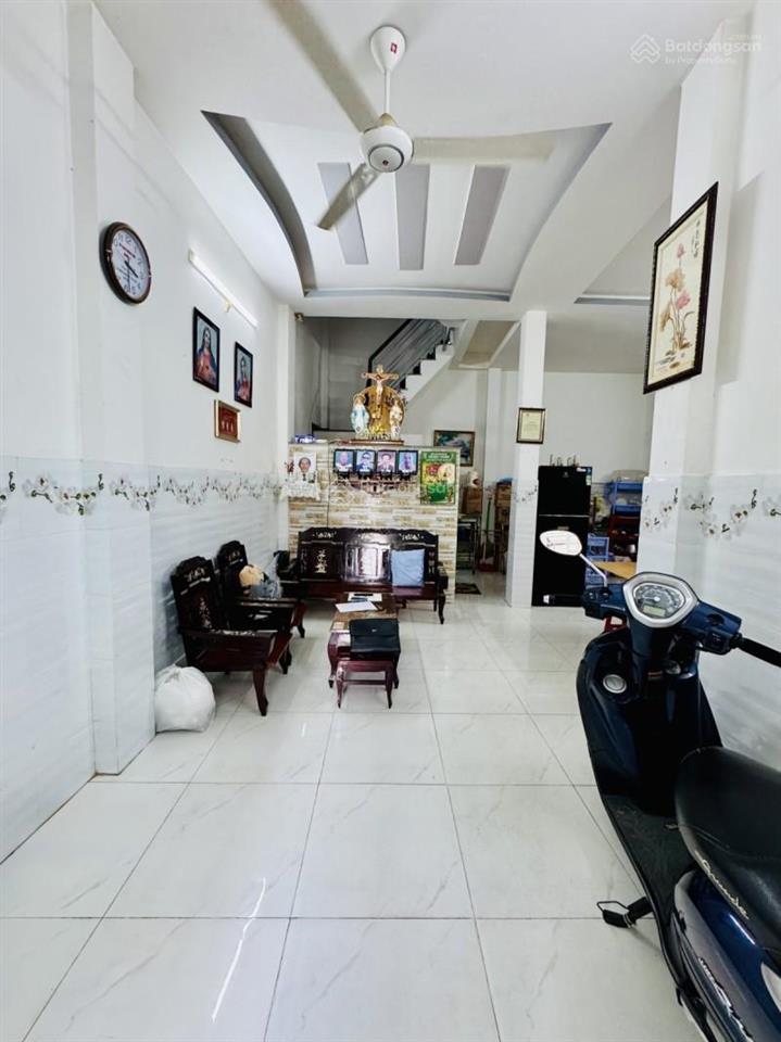Nở hậu hơn 6m  ngay trên bên dưới thuyền  khu hiếm nhà bán q.8  đối diện võ văn kiệt nhỉnh 8 tỷ