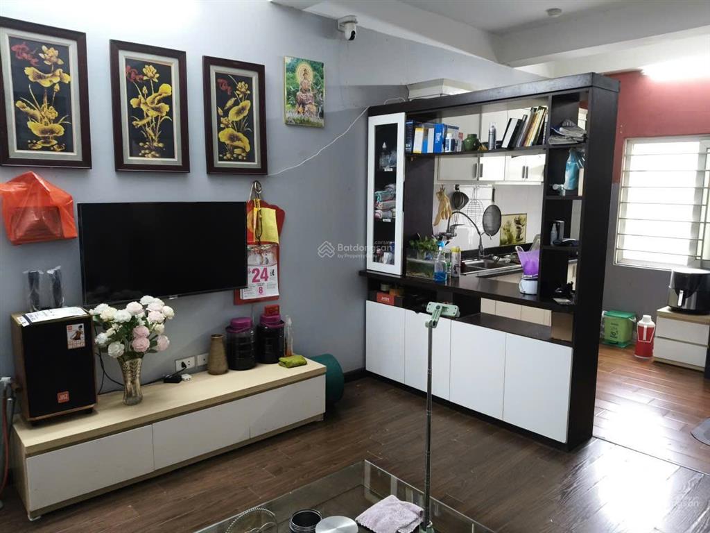 Chị lan giáo viên cần bán gấp chung cư 50m2, sổ đỏ riêng, góc, 2 ngủ, gần chợ, cấp 1,2 giá 2.85 tỷ