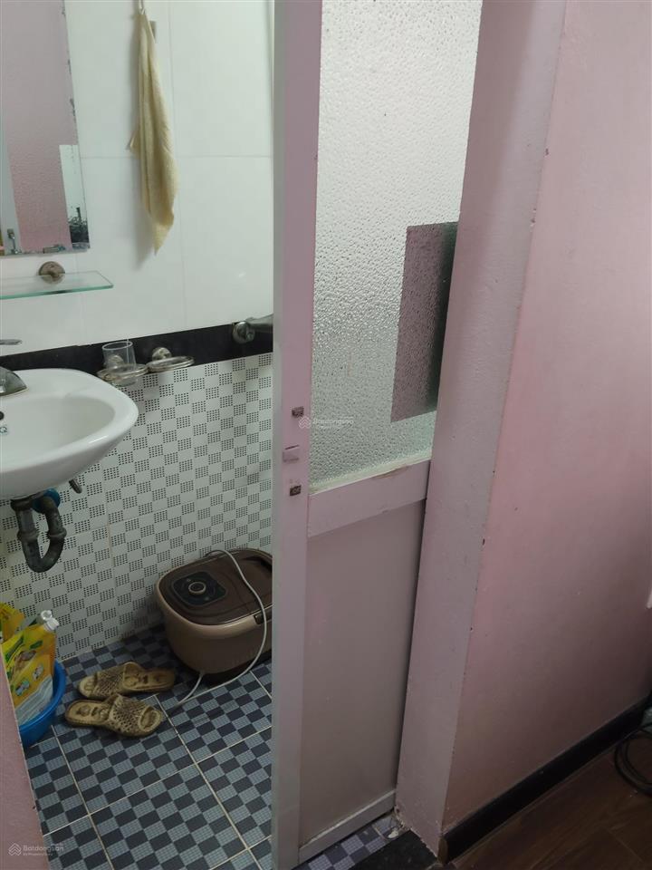 Chị lan giáo viên cần bán gấp chung cư 50m2, sổ đỏ riêng, góc, 2 ngủ, gần chợ, cấp 1,2 giá 2.85 tỷ