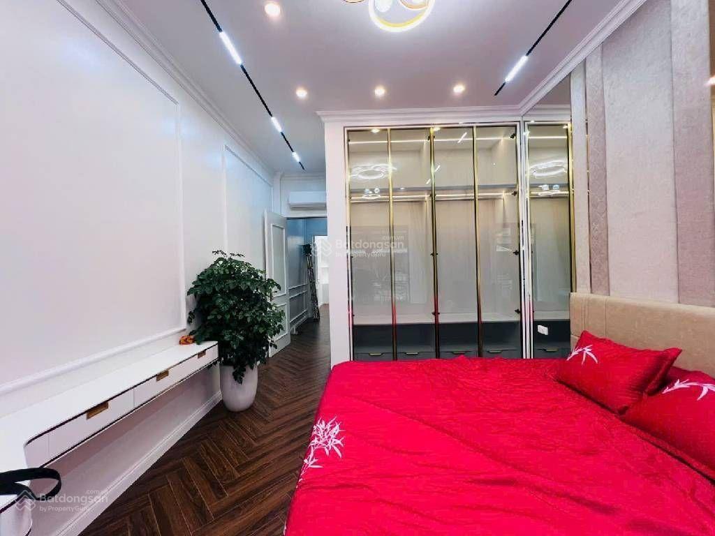 Chị huệ giáo viên cần bán nhà chợ kẻ vẽ 48m2x5 tầng, ô tô đỗ cửa, kinh doanh, giá 9.2 tỷ