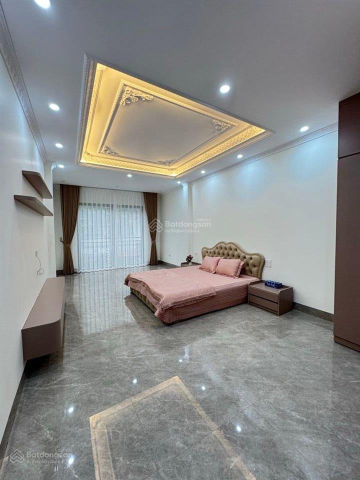 A hùng cần bán gấp nhà đông ngạc 39m2, 5 tầng, ngõ ô tô, gần chợ, giá 7.7 tỷ