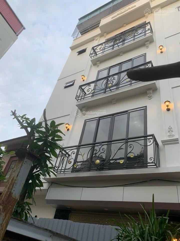 Chú tuấn cần bán gấp nhà thụy phương 32m2x5 tầng, gần chợ, bệnh viện y tế cộng đồng, 5.2 tỷ