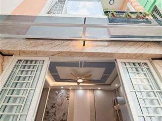 Phú nhuận nhà mới 4 tầng thích quảng đức, 5pn, sân thượng trước sau, full nội thất 8.6 tỷ