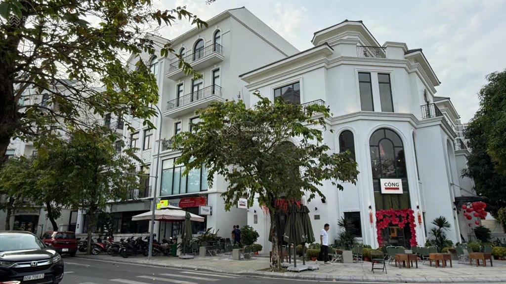 Bán nhanh 126m2 đẹp nhất manhattan, đầu dãy, cạnh cà phê cộng, giá siêu rẻ.