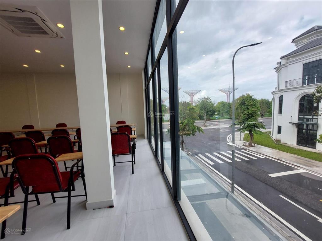 Bán nhanh 126m2 đẹp nhất manhattan, đầu dãy, cạnh cà phê cộng, giá siêu rẻ