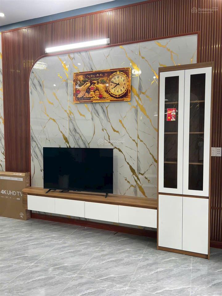 Nhà trệt lầu 2 pn 2wc ngay bến cát nhà full nội thất dọn vào ở ngay cách đại nam vài bước chân