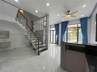 Nhà 1 trệt 2 lầu ngay trường thpt định hòa, cách võ văn kiệt 50m, 4pn 3wc