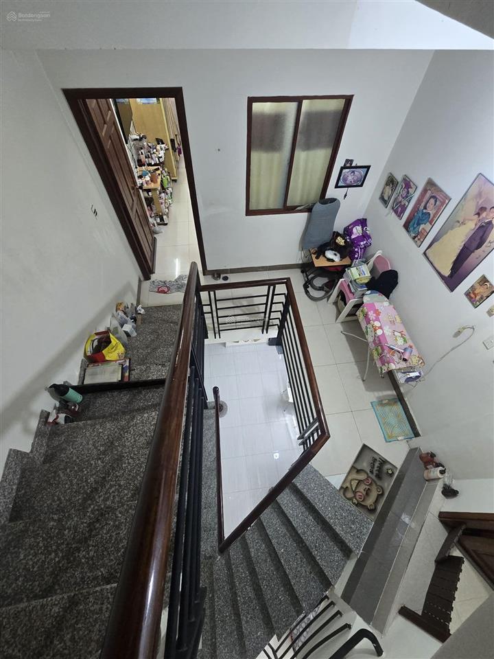 Mặt tiền hẻm xe hơi thông  3 lầu có sân thượng  công năng hoàn hảo  45m2