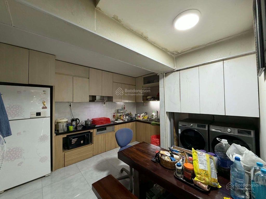 Quận 4 mặt tiền cư xá vĩnh hội, 2 phòng ngủ, đường thông thoáng, chỉ 5. x tỷ