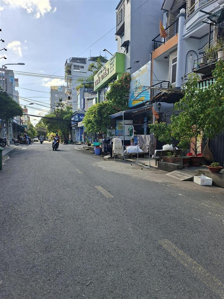 Bán nhà hẻm xe hơi bùi văn ba quận 7 | ngang 4.2m 21m | xe hơi ngủ trong nhà | giá chỉ 9.3 tl
