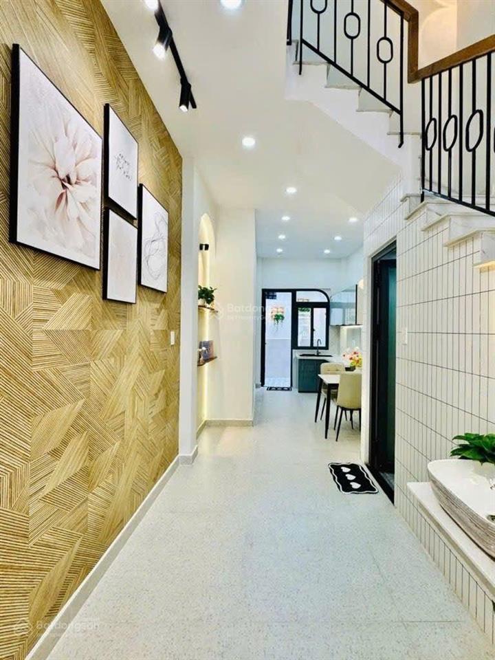 Nhà đẹp 4 tầng  5 phòng full nội thất  gần mt nguyễn thượng hiền  chỉ 7.95 tỷ