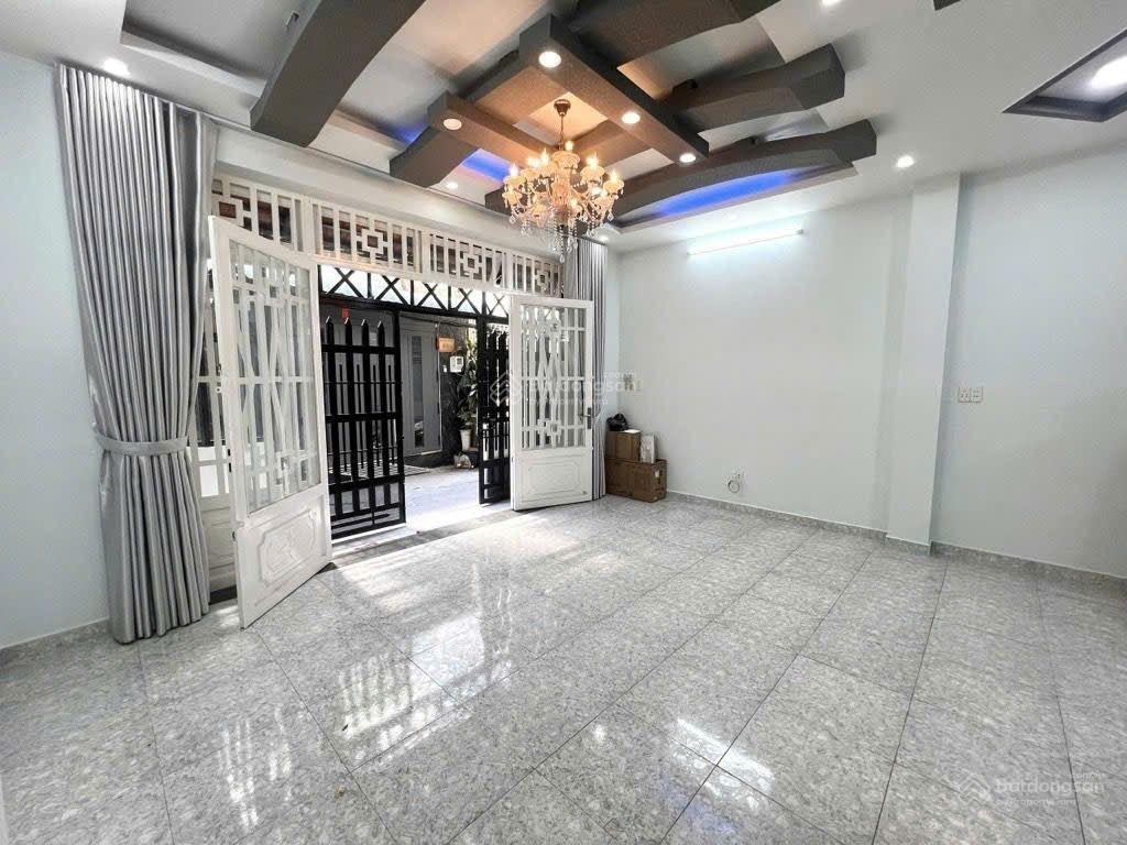 Siêu phẩm  5 tầng 5pn 6wc  50m2 (5,6 x 9) a4  thích quảng đức  chỉ 8,2 tỷ